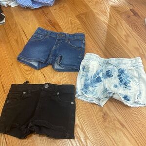 Girls Cat and Jack Jean shirts size xs 4/5